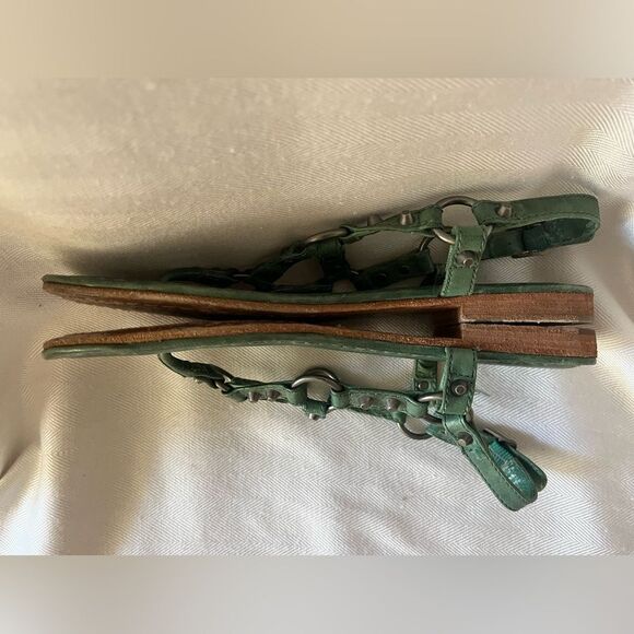 Frye Carson Ring thong sandal size 5.5 fits like 6.5 see measurements, Excellent - Picture 5 of 7